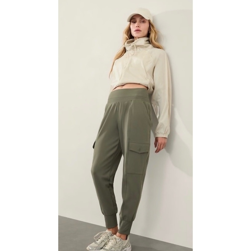 Athleta Olive Green Cargo Jogger‎ Pants Womens Large Tall Athletic